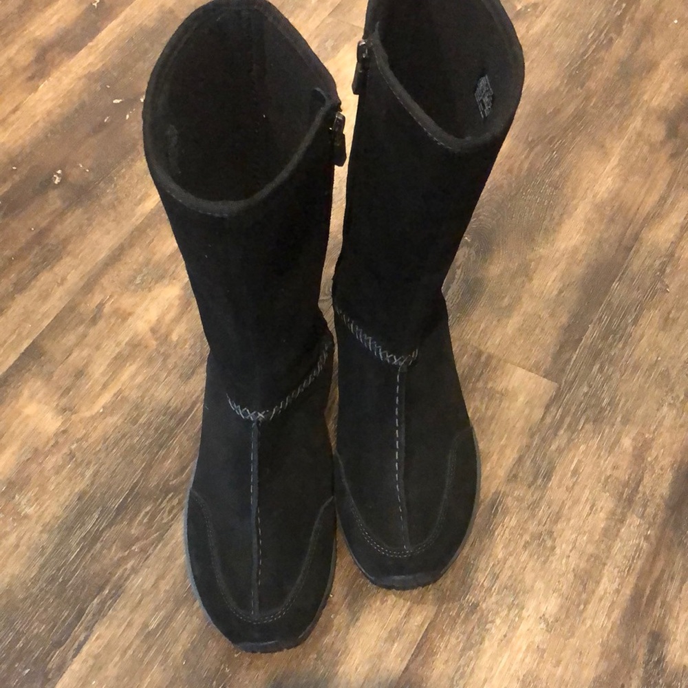 Easy spirit black boots. Size 7 1/2.